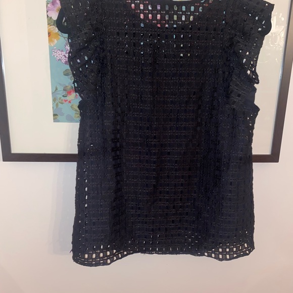 Banana Republic Eyelet Flutter
Sleeve Blouse, sz Small - Picture 7 of 12